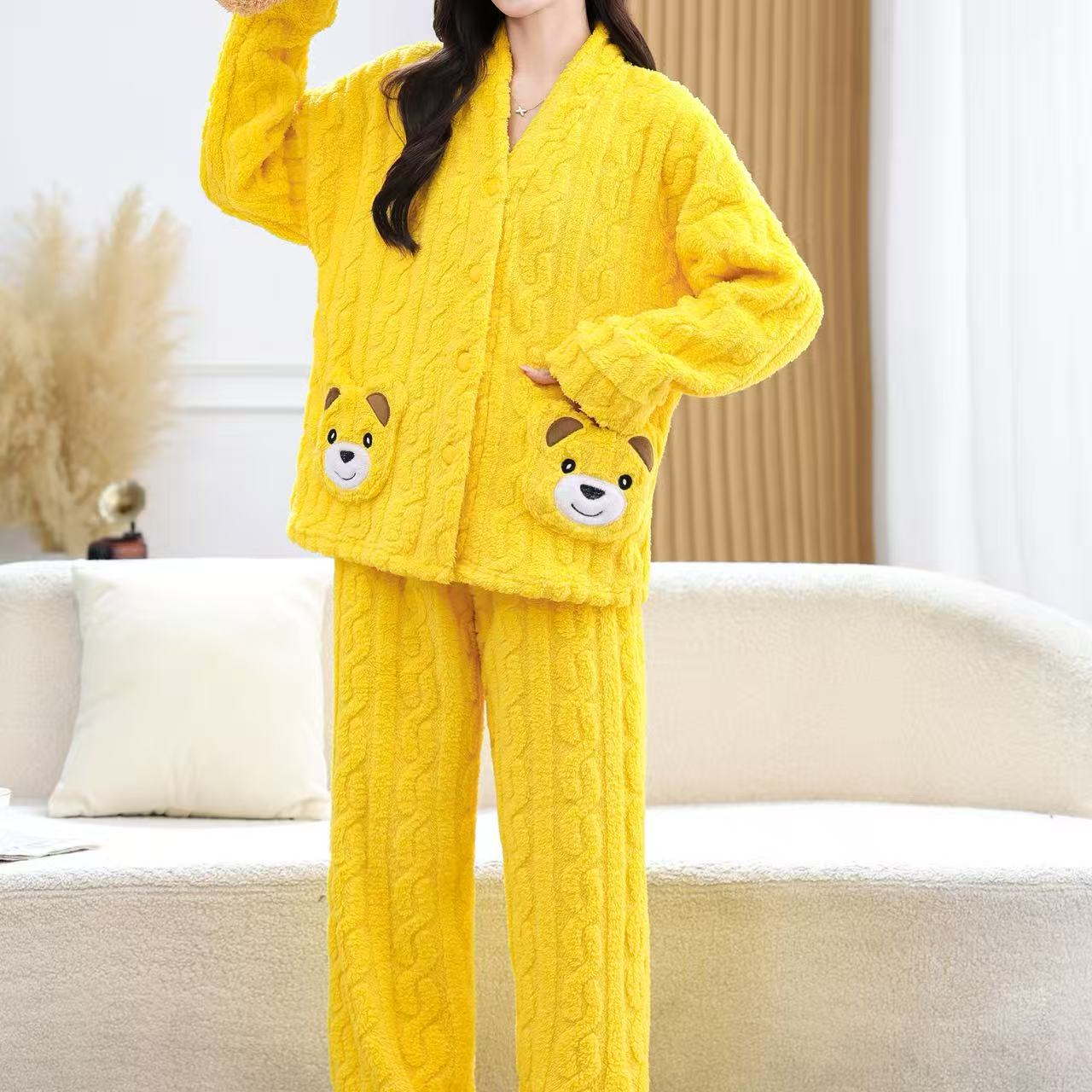 宽松女秋冬季刺绣加厚加绒保暖家居服大码套装简约睡衣 到手价¥29.90