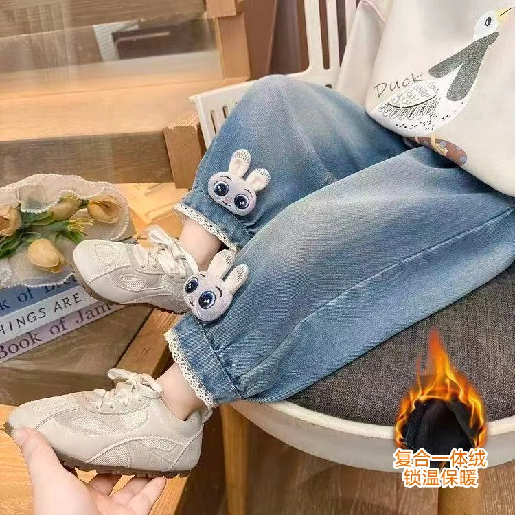 【爆款】加绒女童卡通兔子玩偶牛仔裤2026新款冬季宝宝花边束脚裤 到手价¥19.80